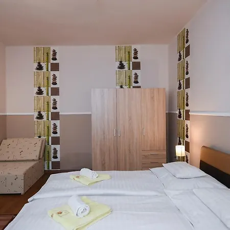 Jokai Family Apartman * Eger